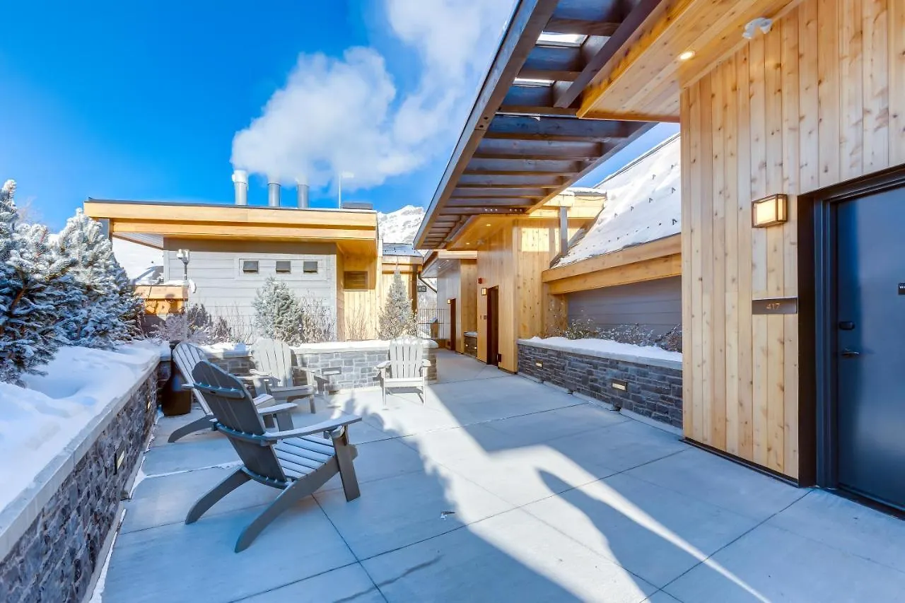 Peaks Hotel And Suites Banff
