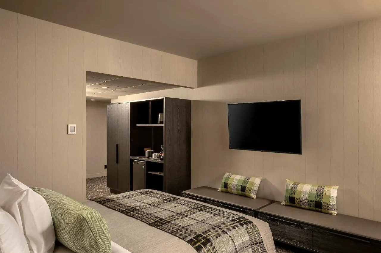 Peaks Hotel And Suites Banff 3*,  Canada