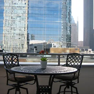 Yonge Furnished Canadá