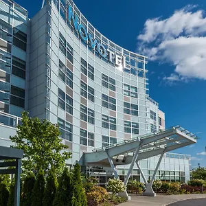 Novotel Montréal Aéroport Canadá