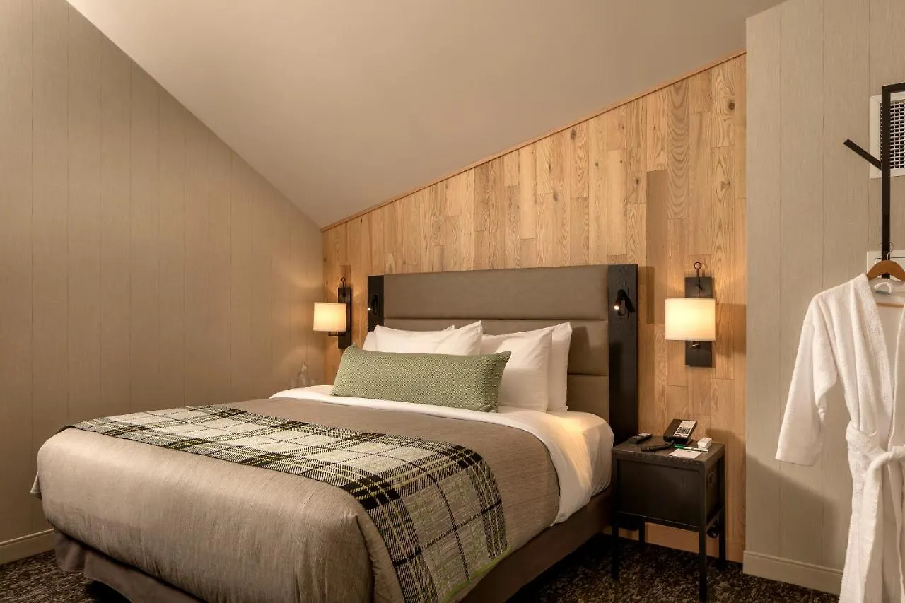 Peaks Hotel And Suites Banff