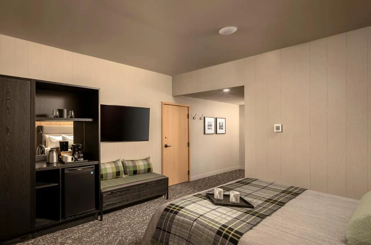 Peaks Hotel And Suites Banff