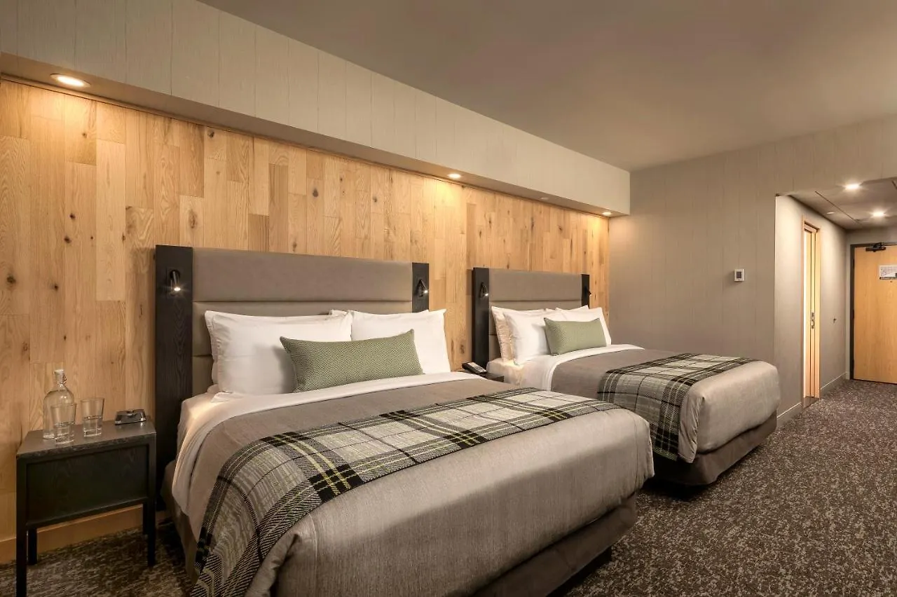 Peaks Hotel And Suites Banff