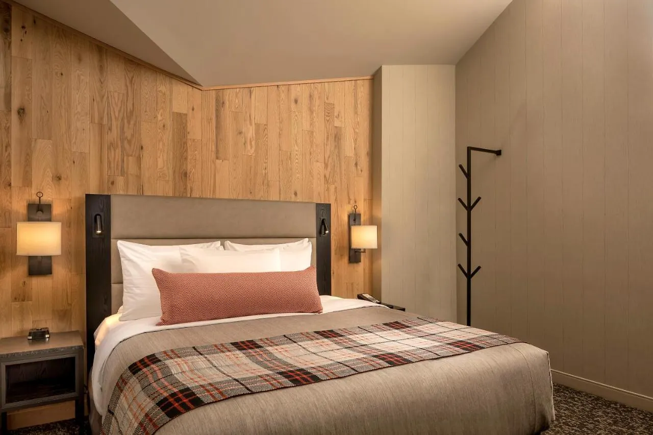 Peaks Hotel And Suites Banff