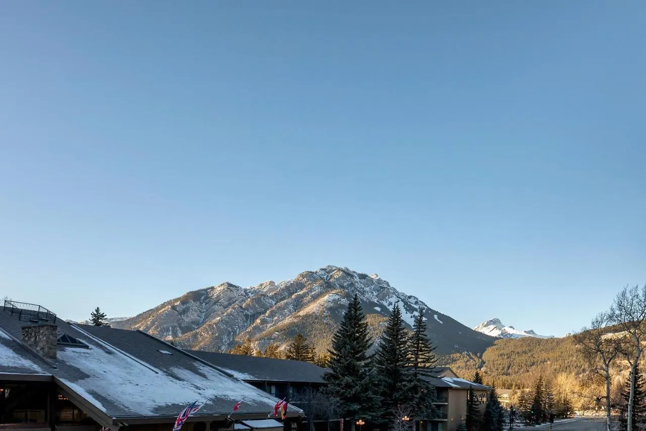 Peaks Hotel And Suites Banff