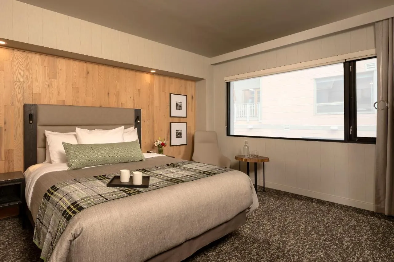 Peaks Hotel And Suites Banff